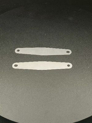 qualità  Stainless Steel Metal Compressor Valve Plate Smooth Surface fabbrica