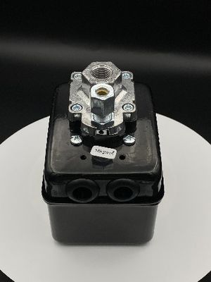 Allungando l'hardware che timbra le parti la piccola dimensione delle parti della lamiera sottile