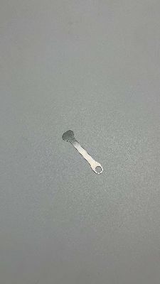 Accessori per compressori di condizionatori d'aria con metodo di stampaggio