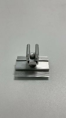 Personalizzazione di parti di lavorazione CNC per componenti stampati in fabbrica